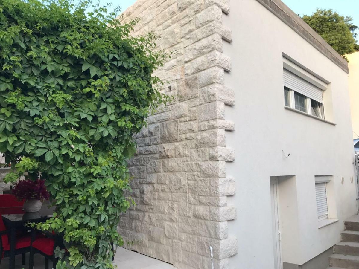 Apartman Crnica Szybenik Zewnętrze zdjęcie